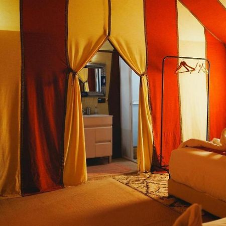 Hotel Desert Luxury Tented & Activities Adrouine Esterno foto