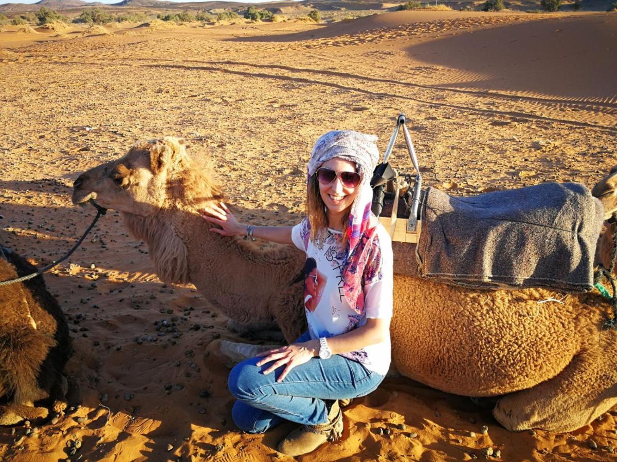 Hotel Desert Luxury Tented & Activities Adrouine Esterno foto