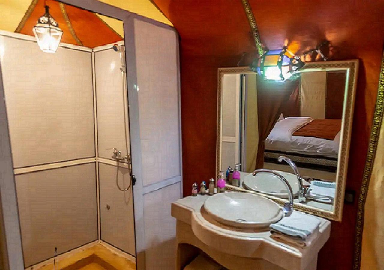 Hotel Desert Luxury Tented & Activities Adrouine Esterno foto