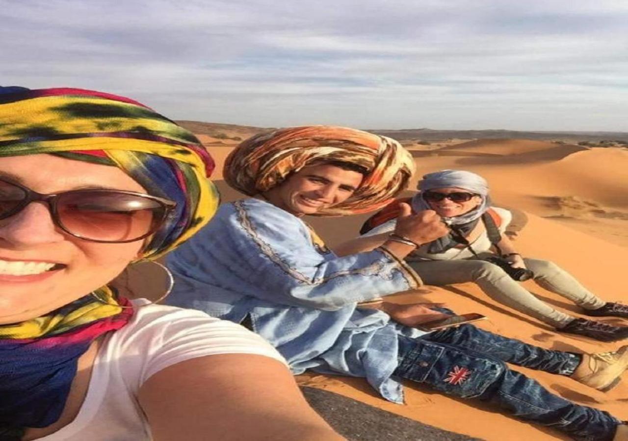 Hotel Desert Luxury Tented & Activities Adrouine Esterno foto
