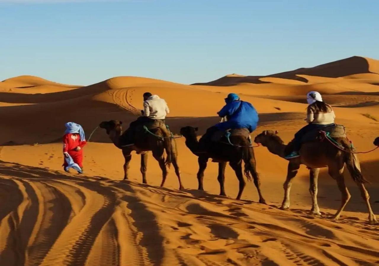 Hotel Desert Luxury Tented & Activities Adrouine Esterno foto