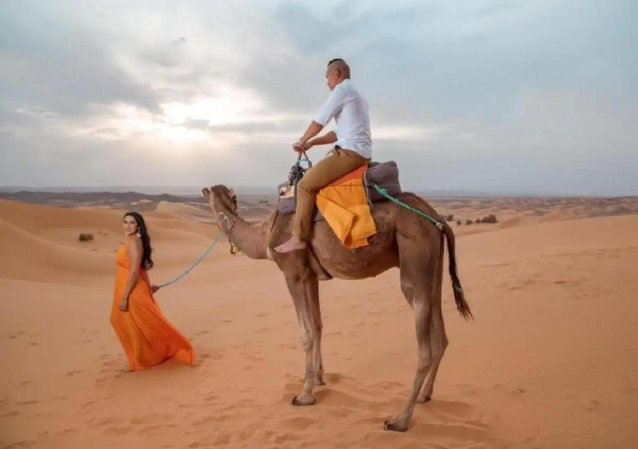 Hotel Desert Luxury Tented & Activities Adrouine Esterno foto