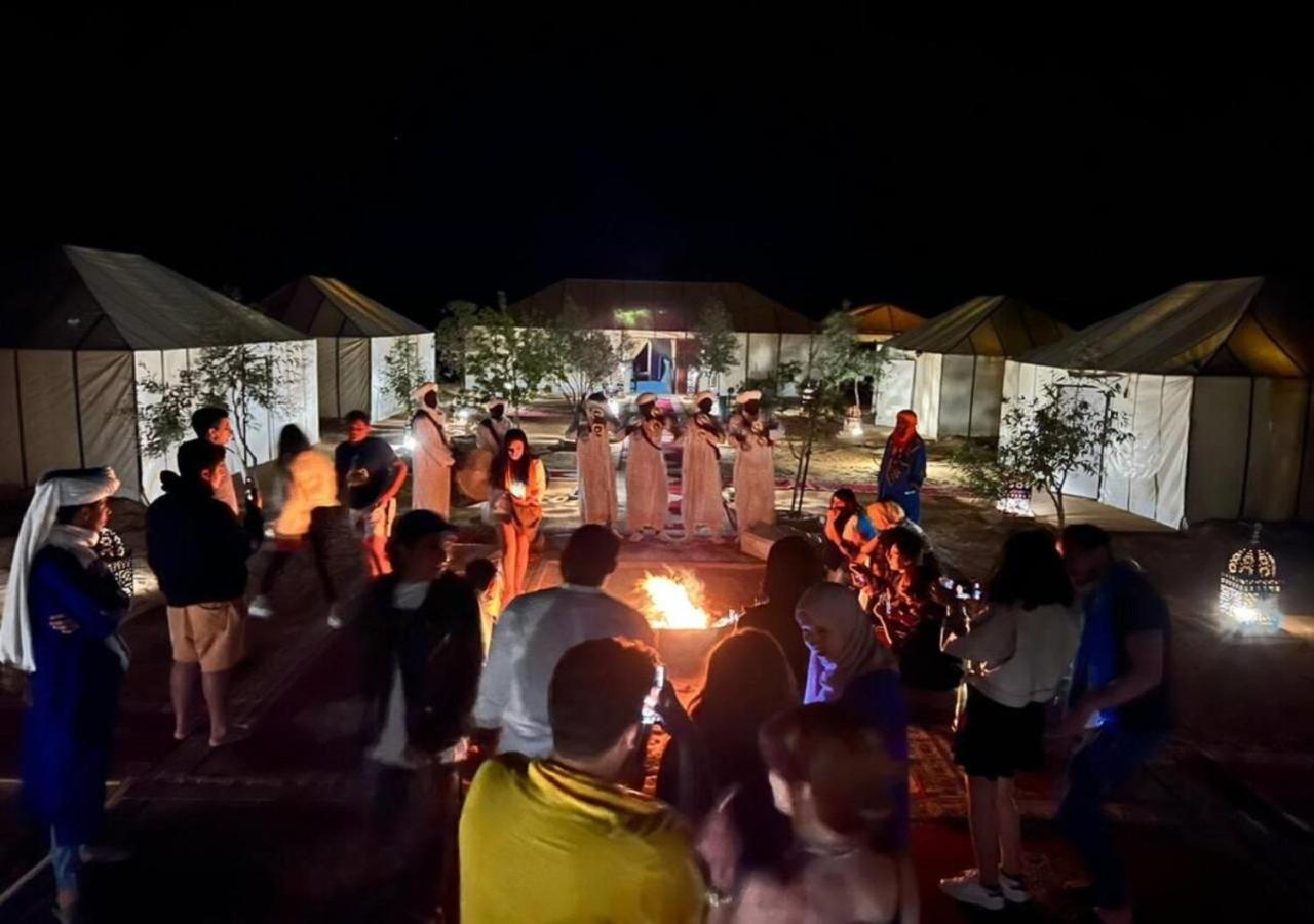 Hotel Desert Luxury Tented & Activities Adrouine Esterno foto