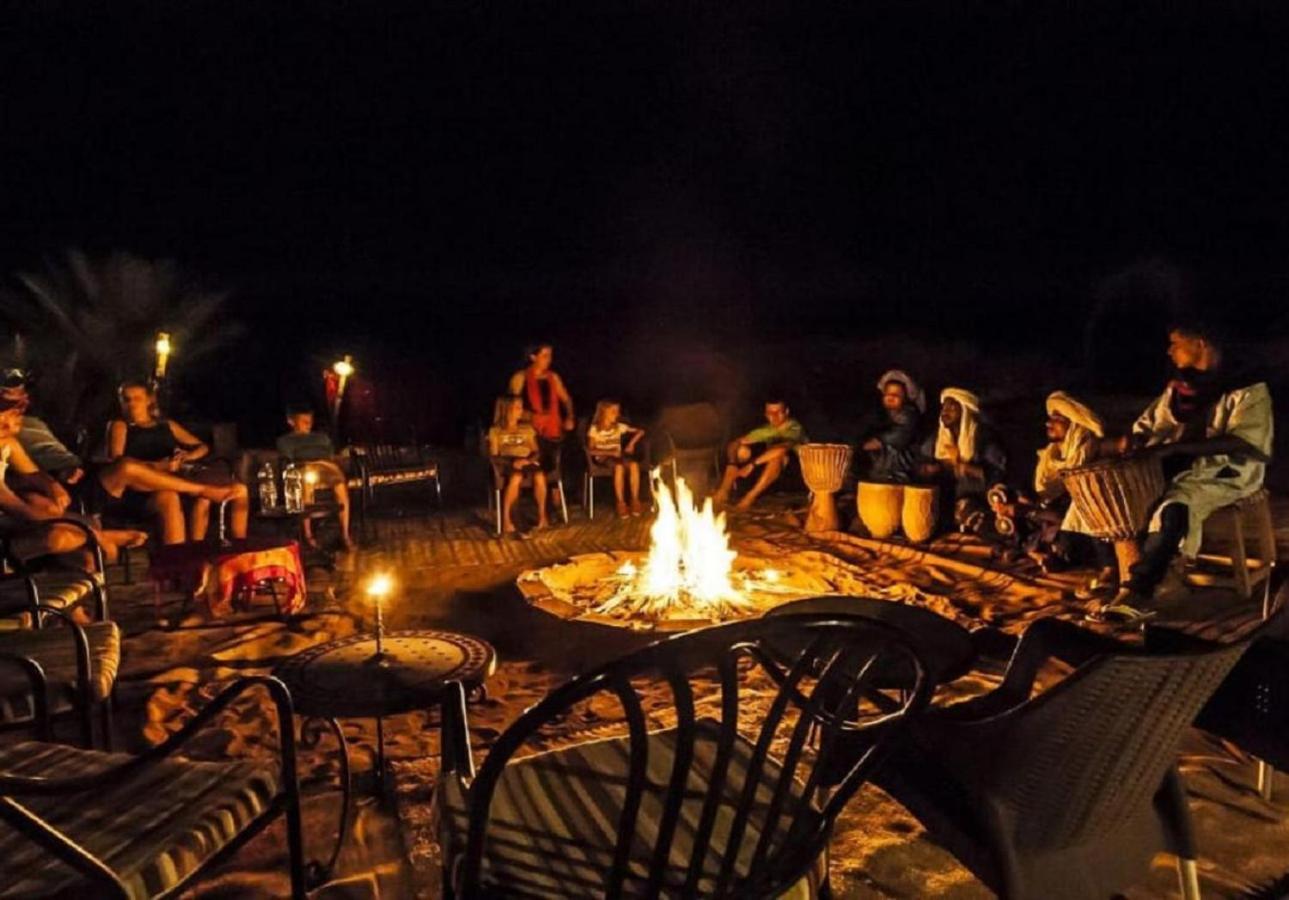 Hotel Desert Luxury Tented & Activities Adrouine Esterno foto