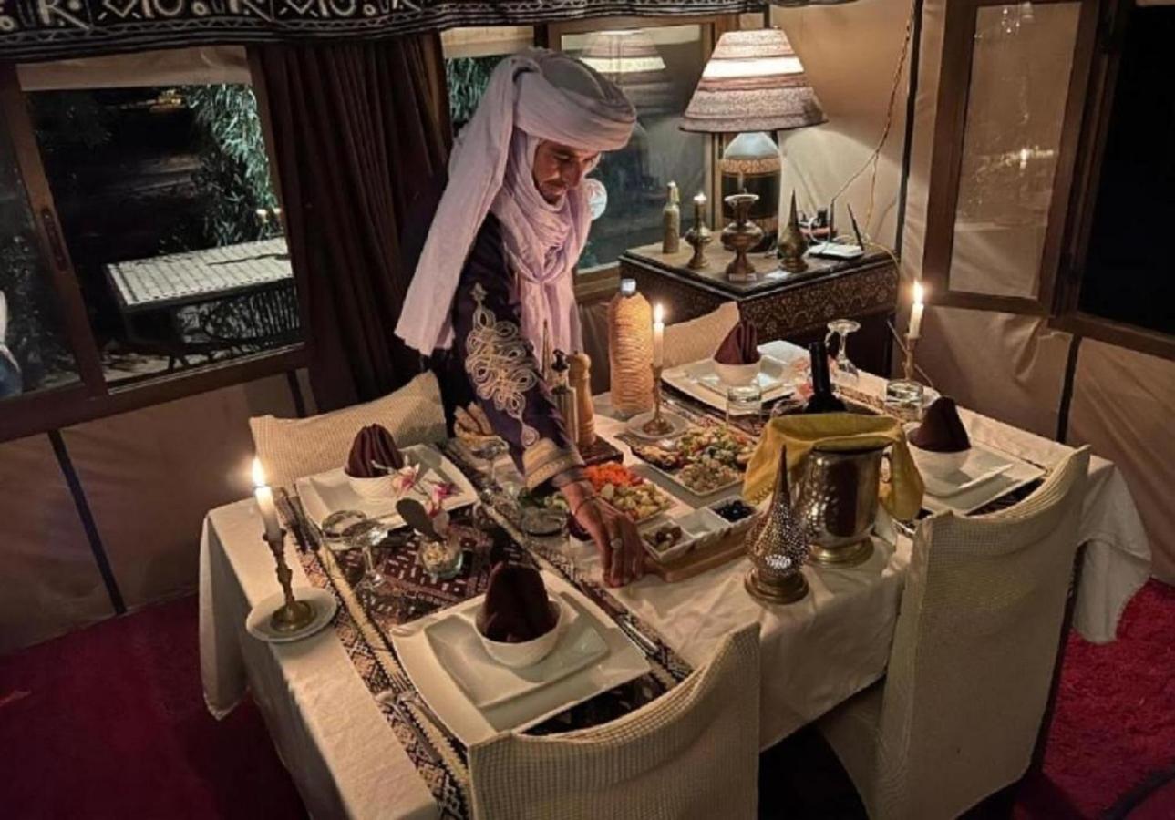 Hotel Desert Luxury Tented & Activities Adrouine Esterno foto